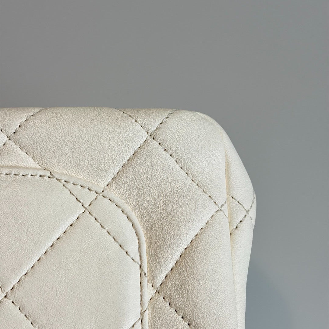 Chanel - Classic Flap - Leather - White - (mini)