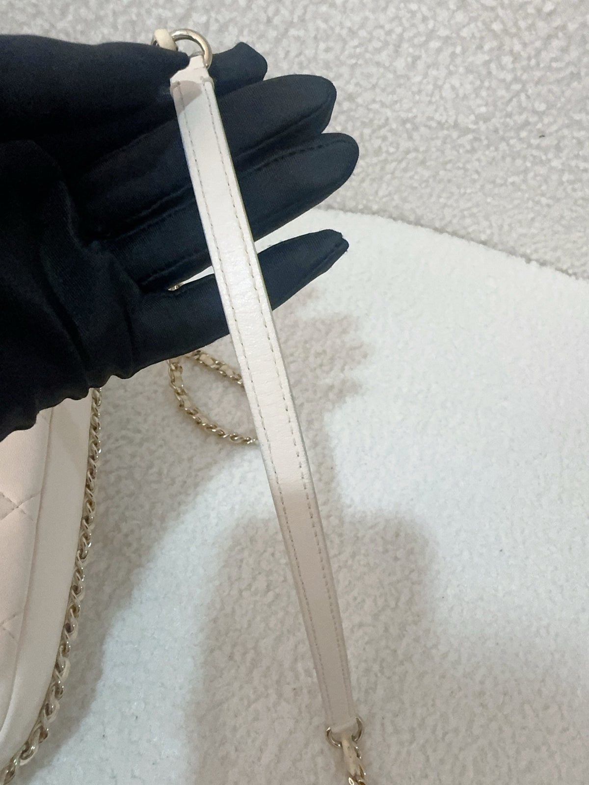 Chanel - Classic Flap - Leather - White - (mini)