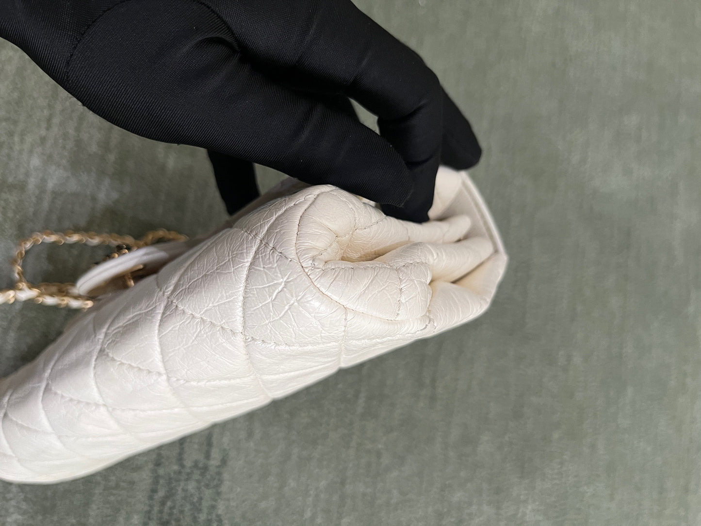 Chanel - Classic Flap - Leather - White - (mini)