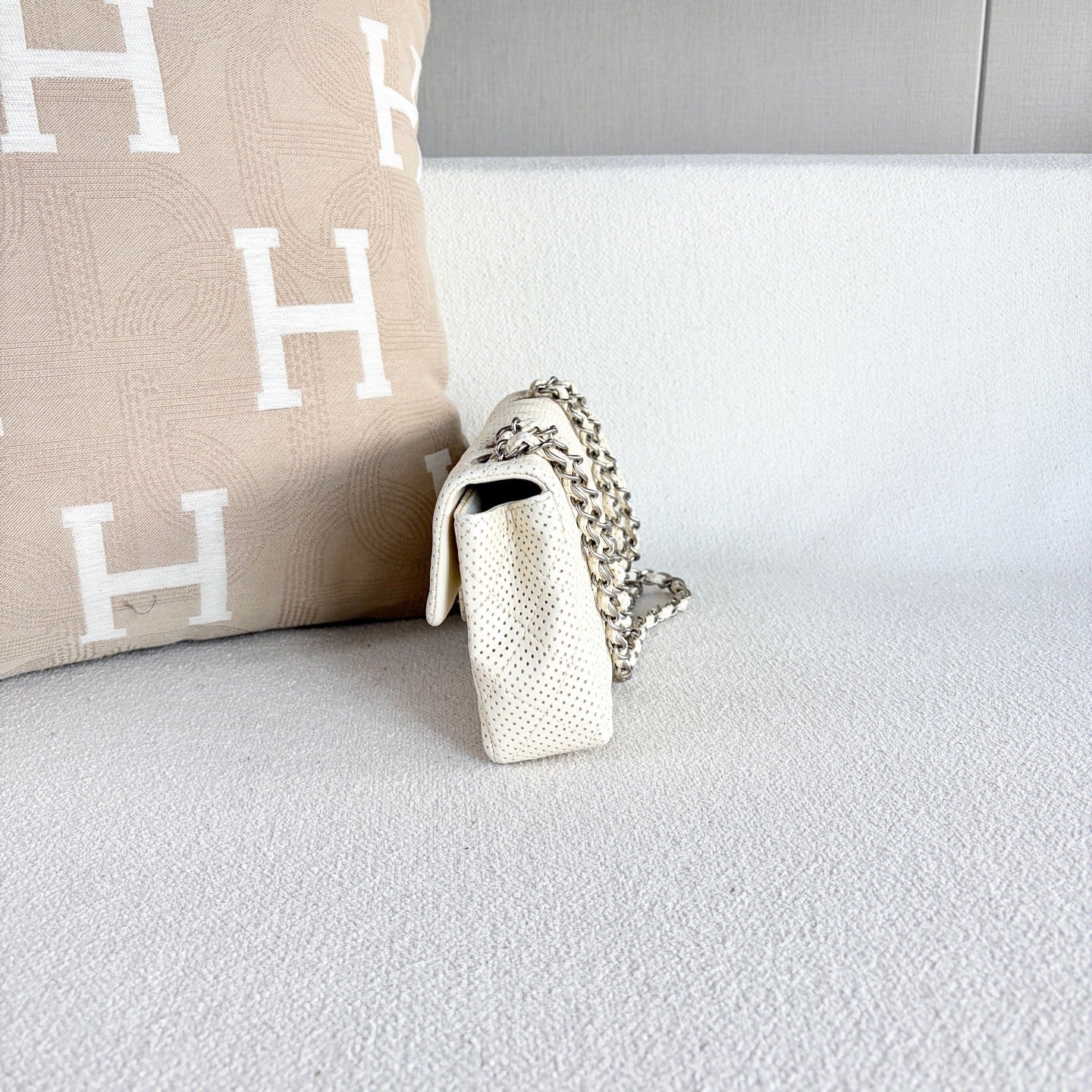 Chanel - Classic Flap - Leather - White - (mini)