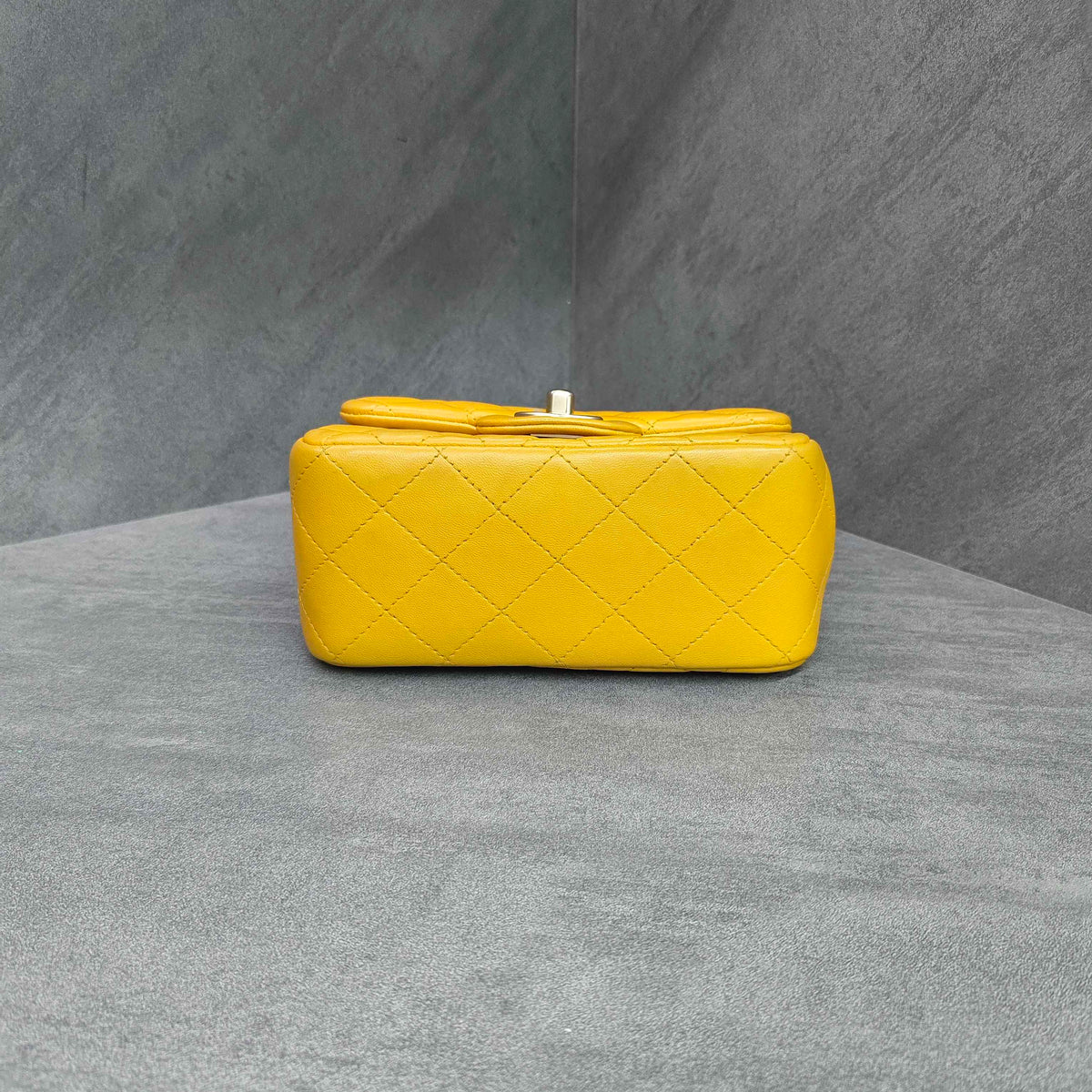 Chanel - Classic Flap - Leather - Yellow