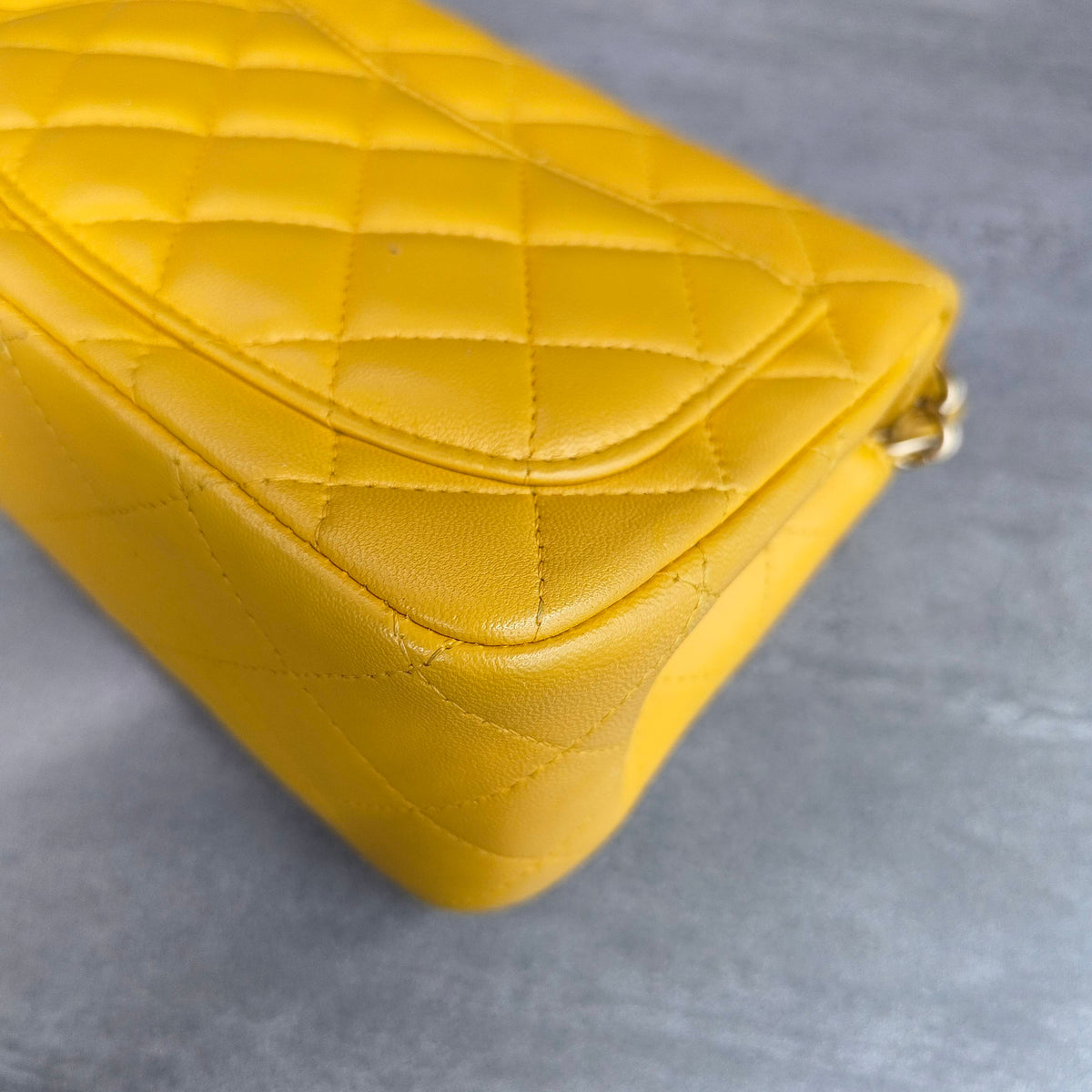 Chanel - Classic Flap - Leather - Yellow