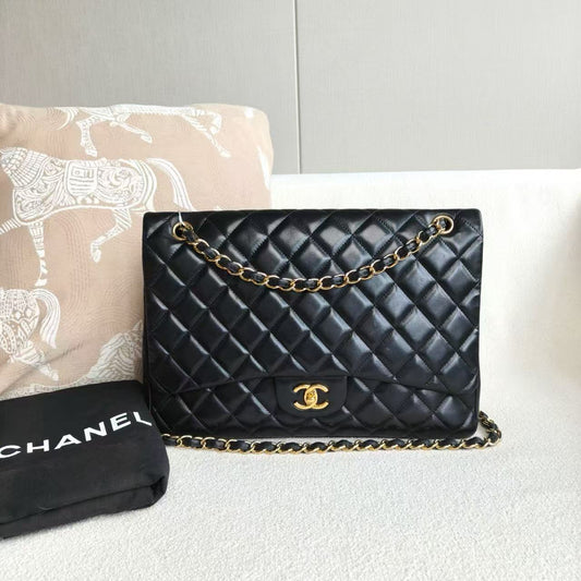 Chanel - Classic Flap Maxi - Lambskin leather - Black - (large)