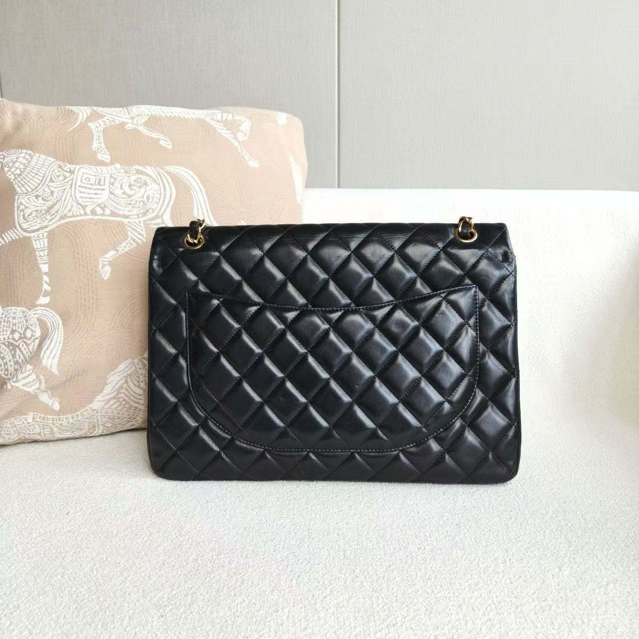 Chanel - Classic Flap Maxi - Lambskin leather - Black - (large)