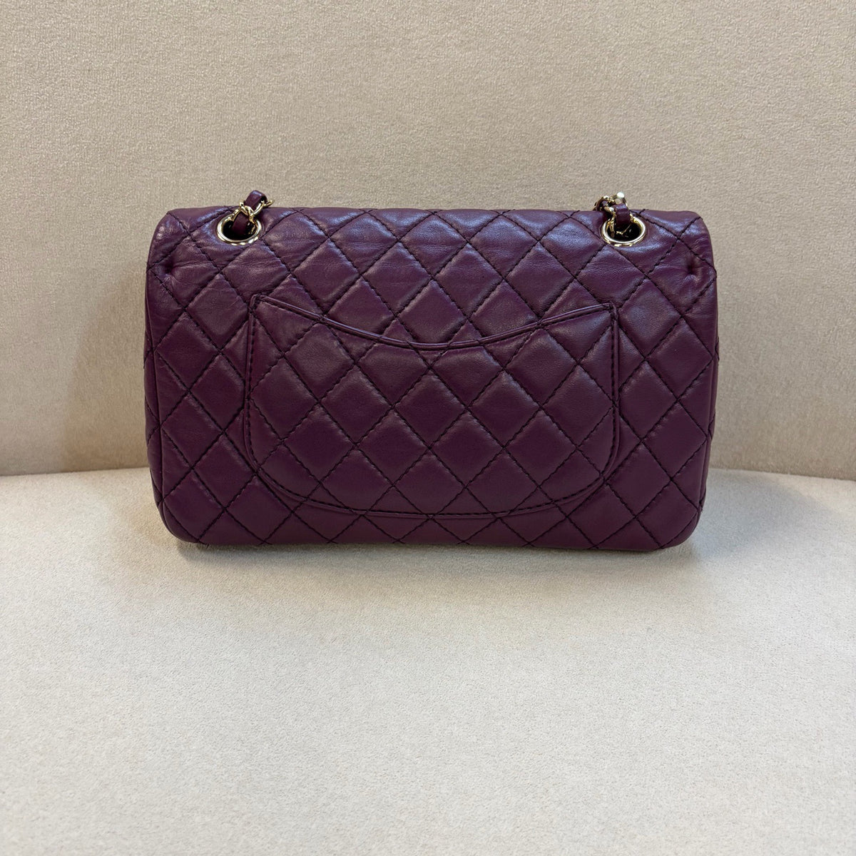 Chanel - Classic Flap Medium - Leather - Purple - (medium)
