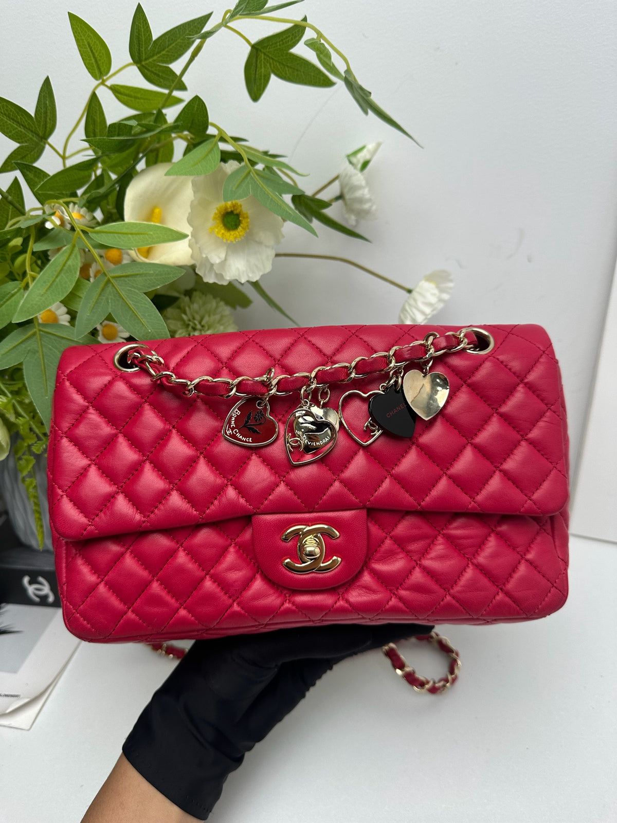 Chanel - Classic Flap Medium - Leather - Red - (medium)