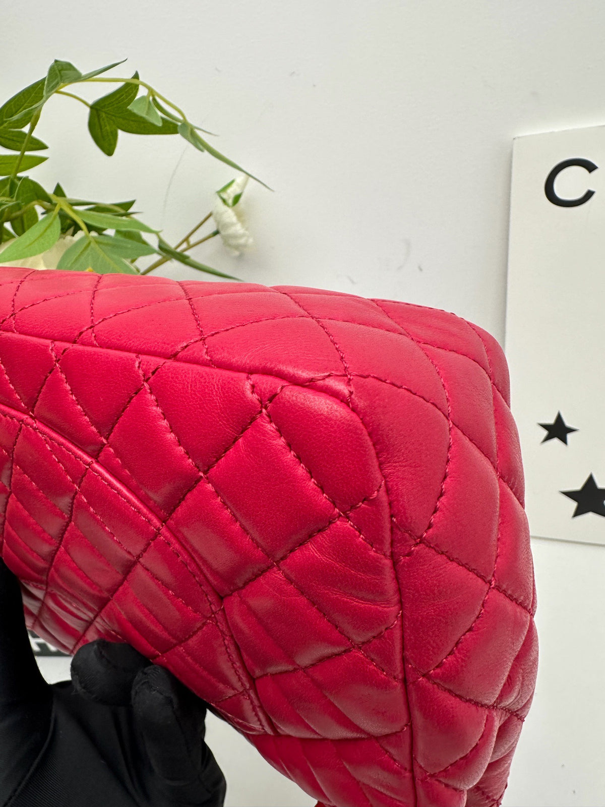Chanel - Classic Flap Medium - Leather - Red - (medium)