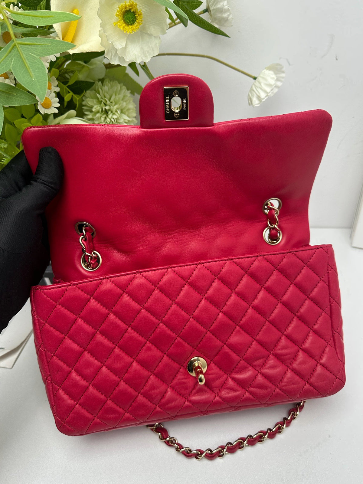 Chanel - Classic Flap Medium - Leather - Red - (medium)