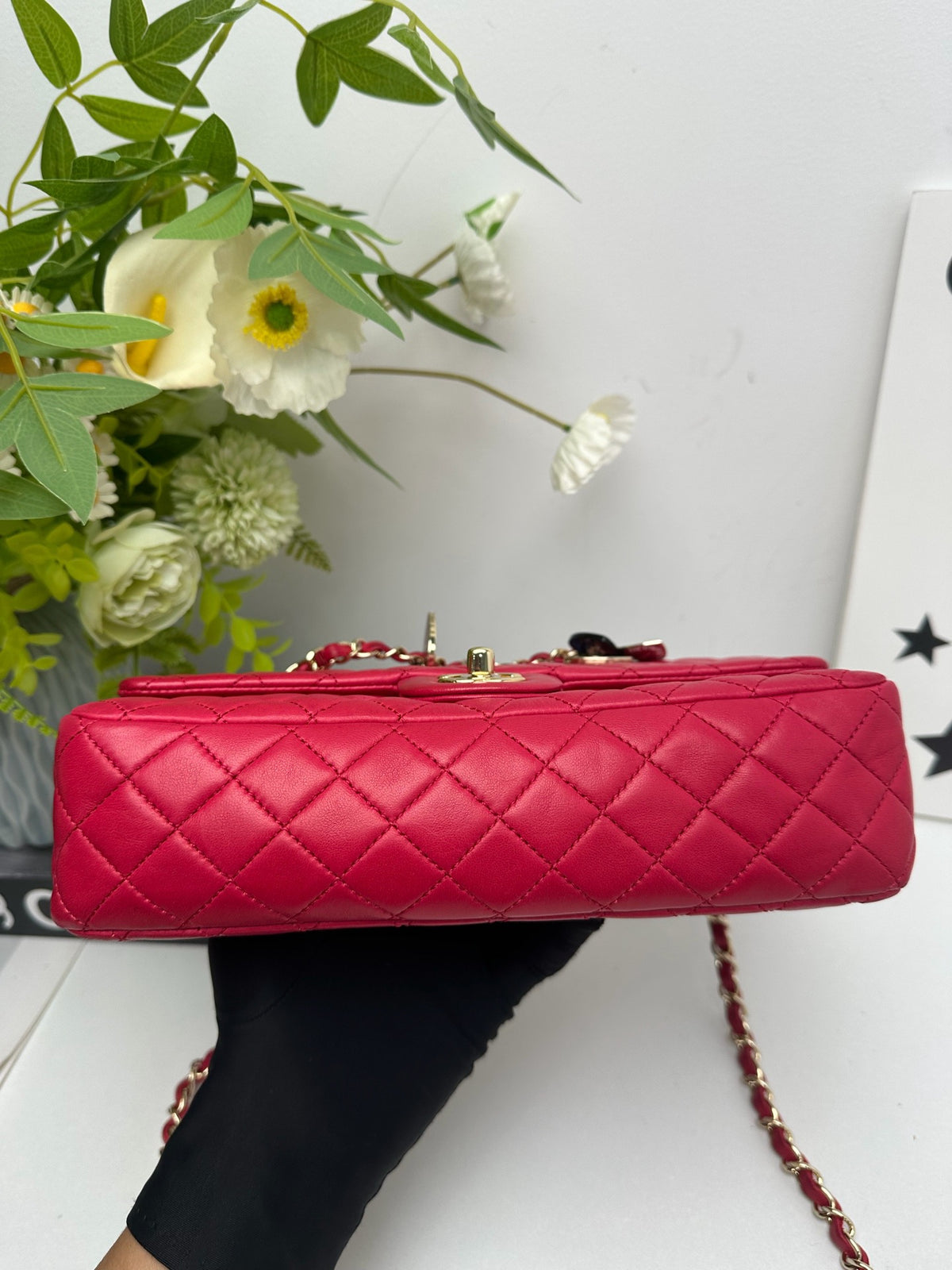 Chanel - Classic Flap Medium - Leather - Red - (medium)