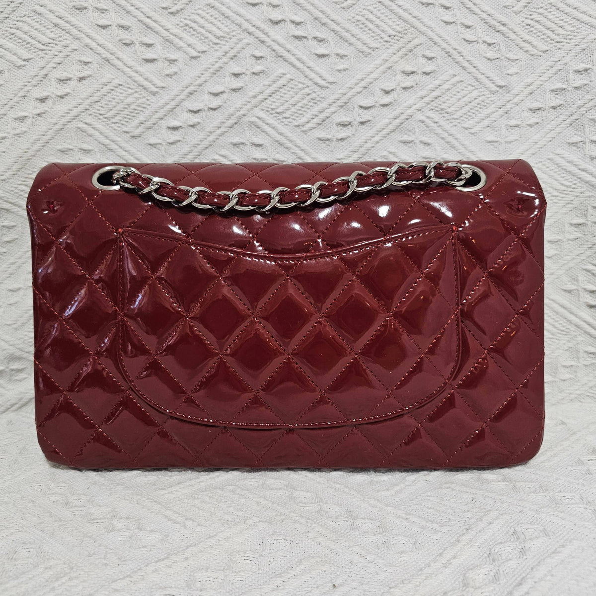 Chanel - Classic Flap Medium - Patent leather - Burgundy - (medium)