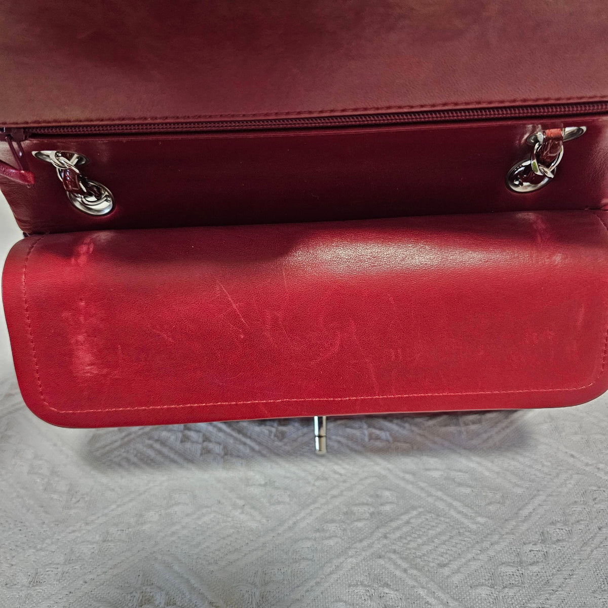 Chanel - Classic Flap Medium - Patent leather - Burgundy - (medium)
