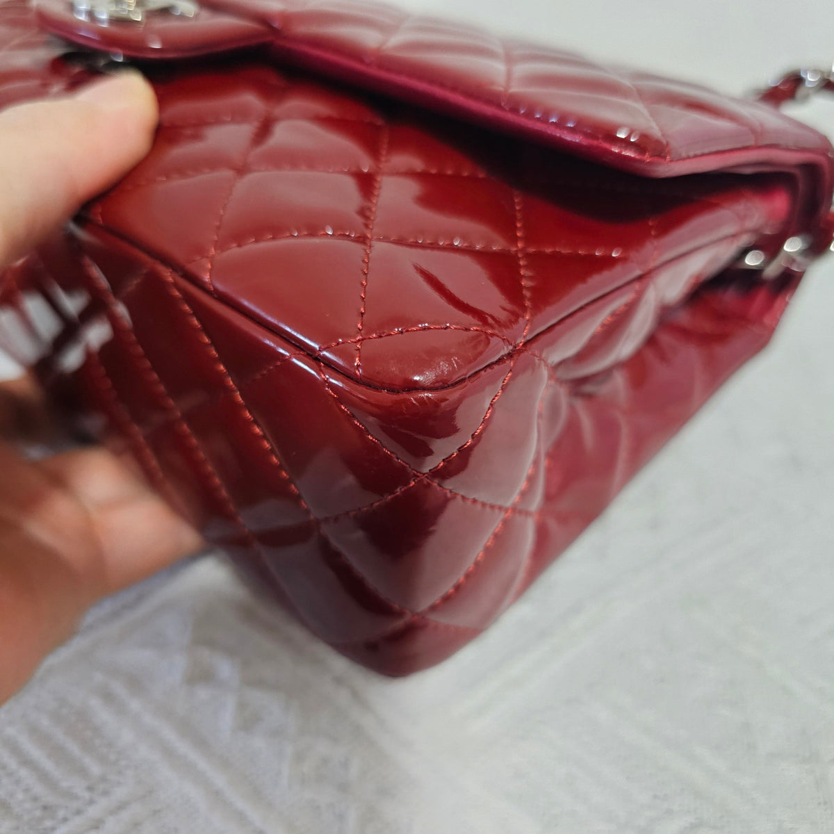 Chanel - Classic Flap Medium - Patent leather - Burgundy - (medium)