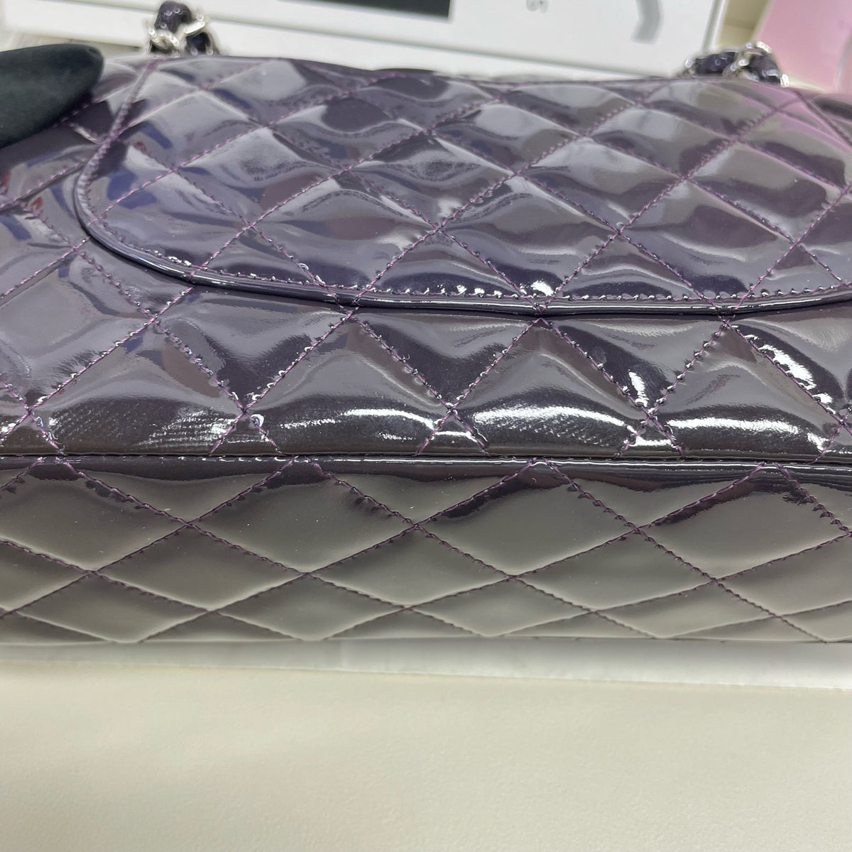 Chanel - Classic Flap Medium - Patent leather - Purple - (Medium)