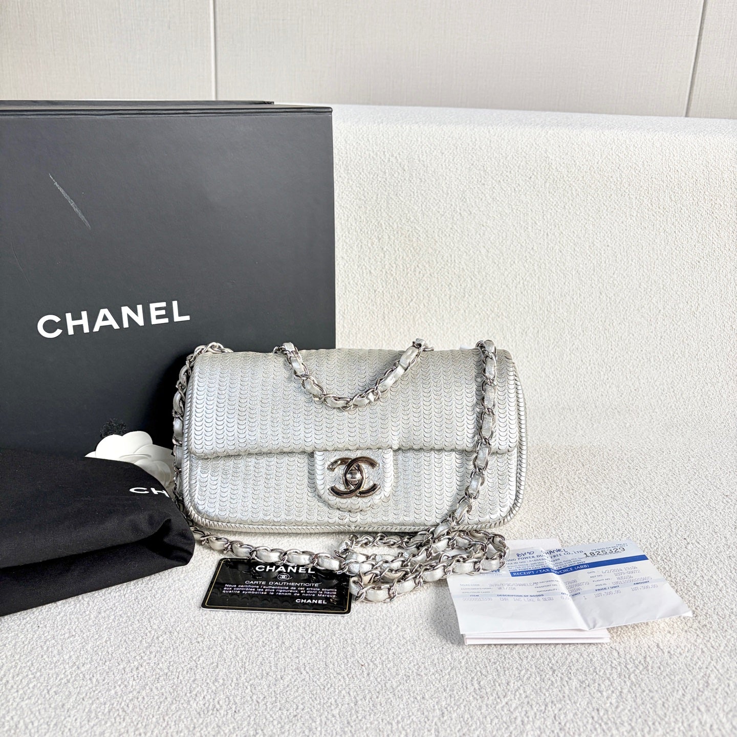 Chanel - Classic Flap Mini - Cowhide leather - Silver - (mini)