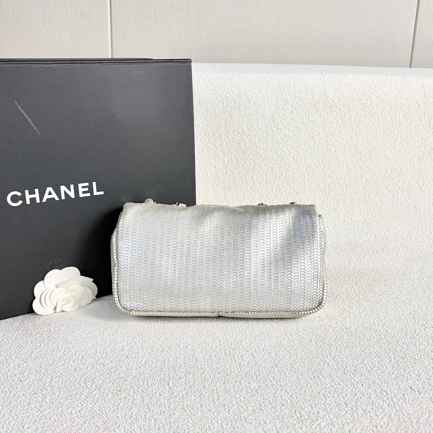 Chanel - Classic Flap Mini - Cowhide leather - Silver - (mini)