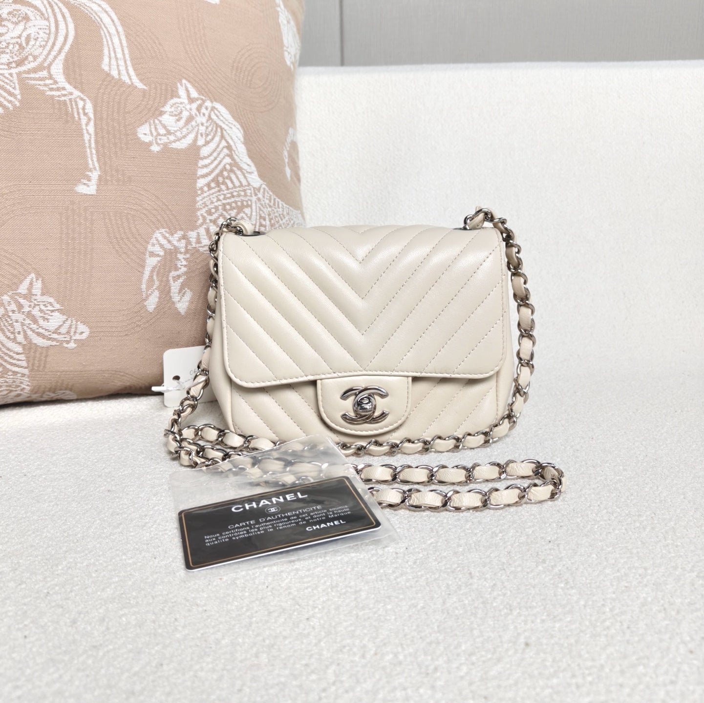Chanel - Classic Flap Mini - Lambskin leather - Beige - (mini)