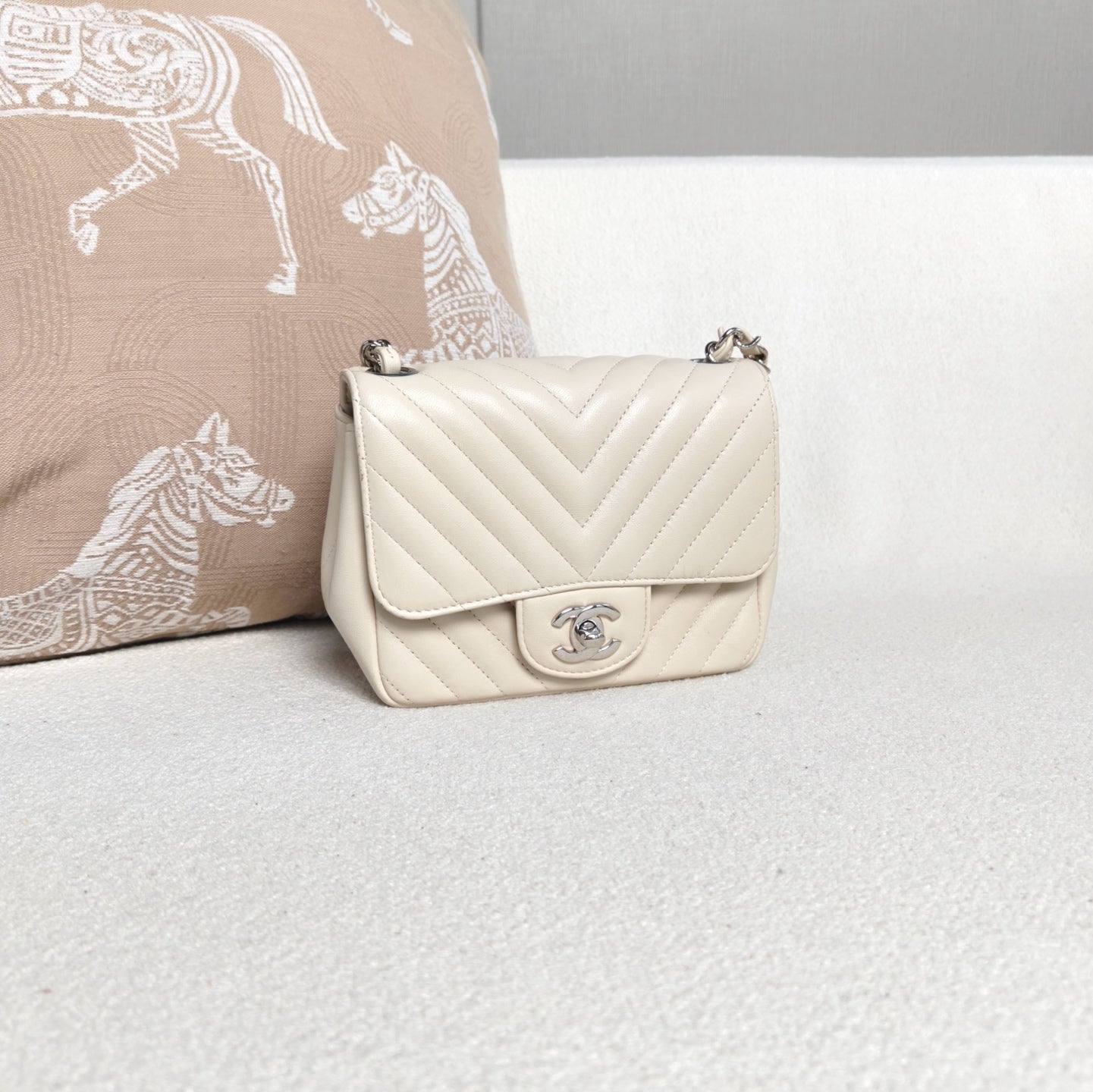 Chanel - Classic Flap Mini - Lambskin leather - Beige - (mini)