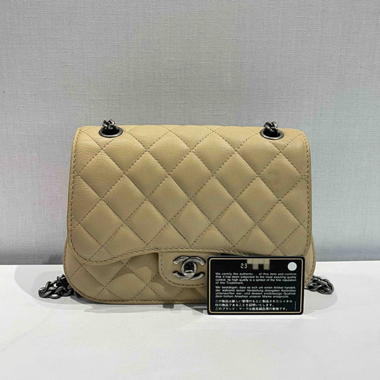 Chanel - Classic Flap Mini - Leather - Beige - (mini)