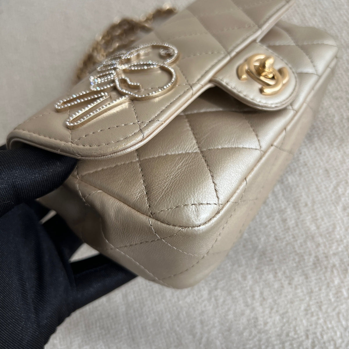 Chanel - Classic Flap Mini - Leather - Gold - (mini)