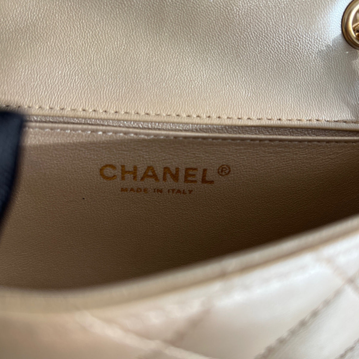 Chanel - Classic Flap Mini - Leather - Gold - (mini)