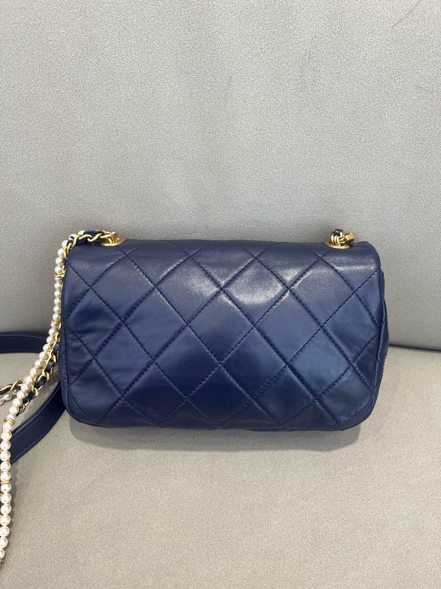 Chanel - Classic Flap Mini - Leather - Navy - (mini)