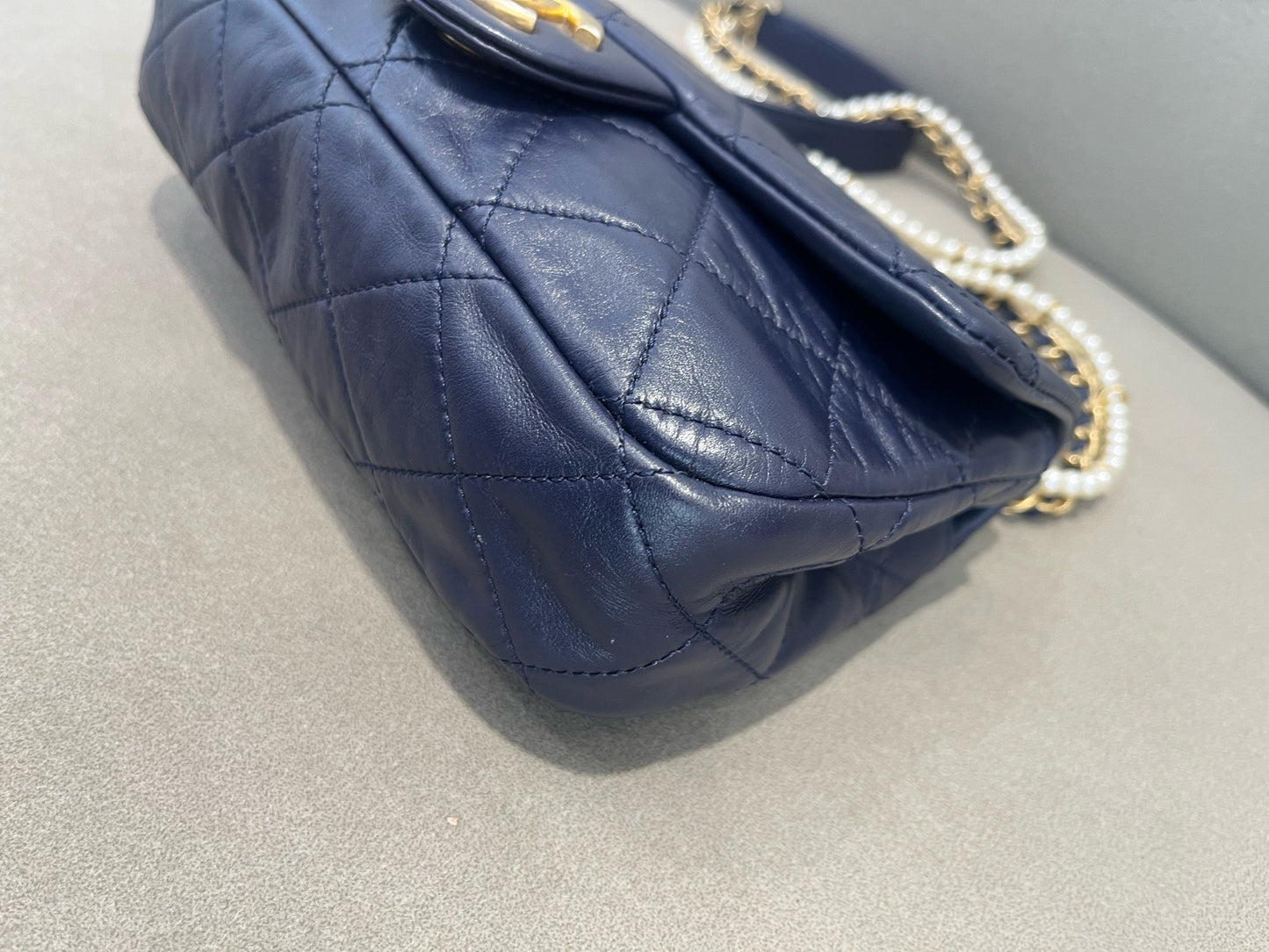 Chanel - Classic Flap Mini - Leather - Navy - (mini)