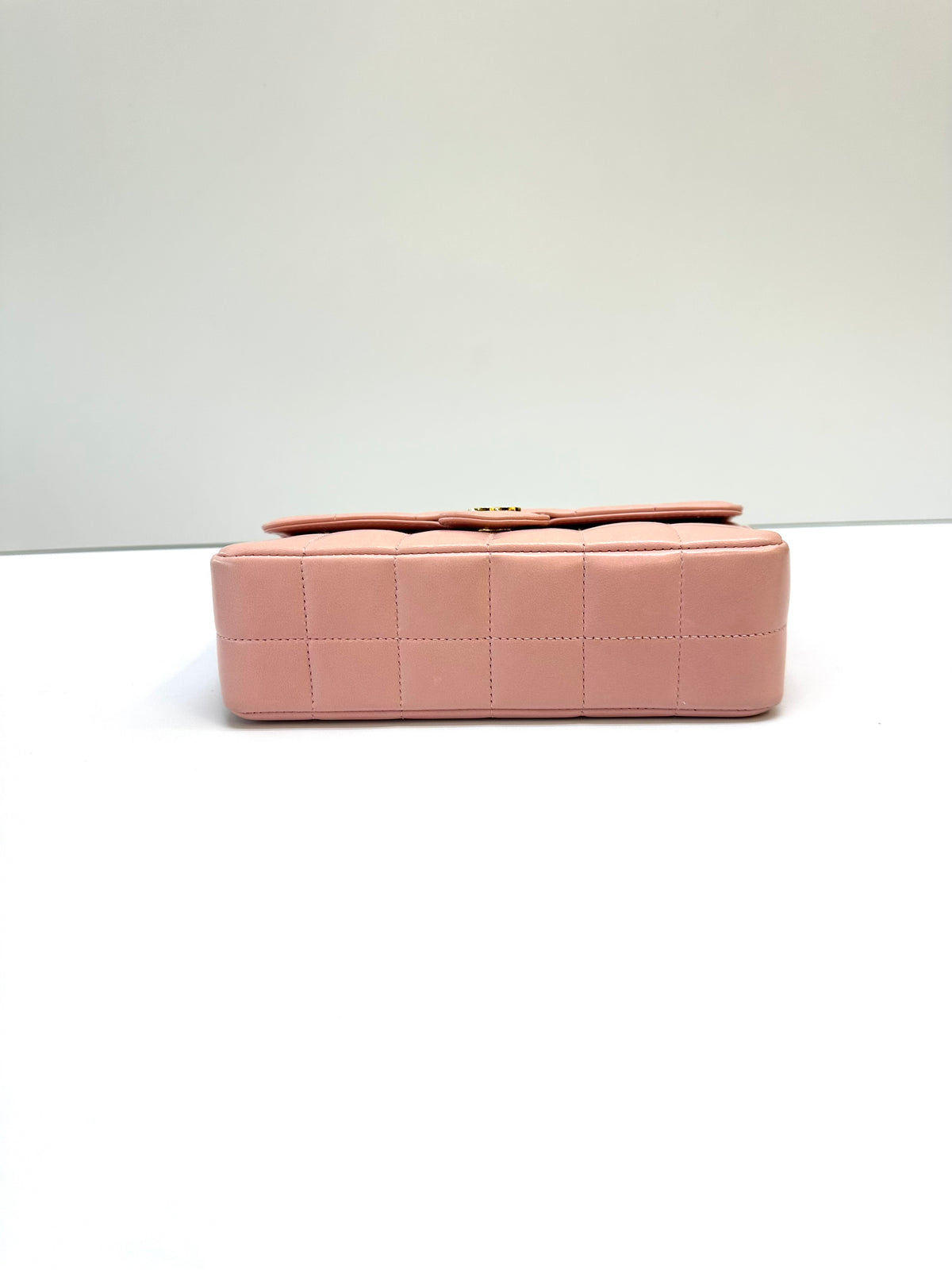 Chanel - Classic Flap Mini - Leather - Pink - (mini)