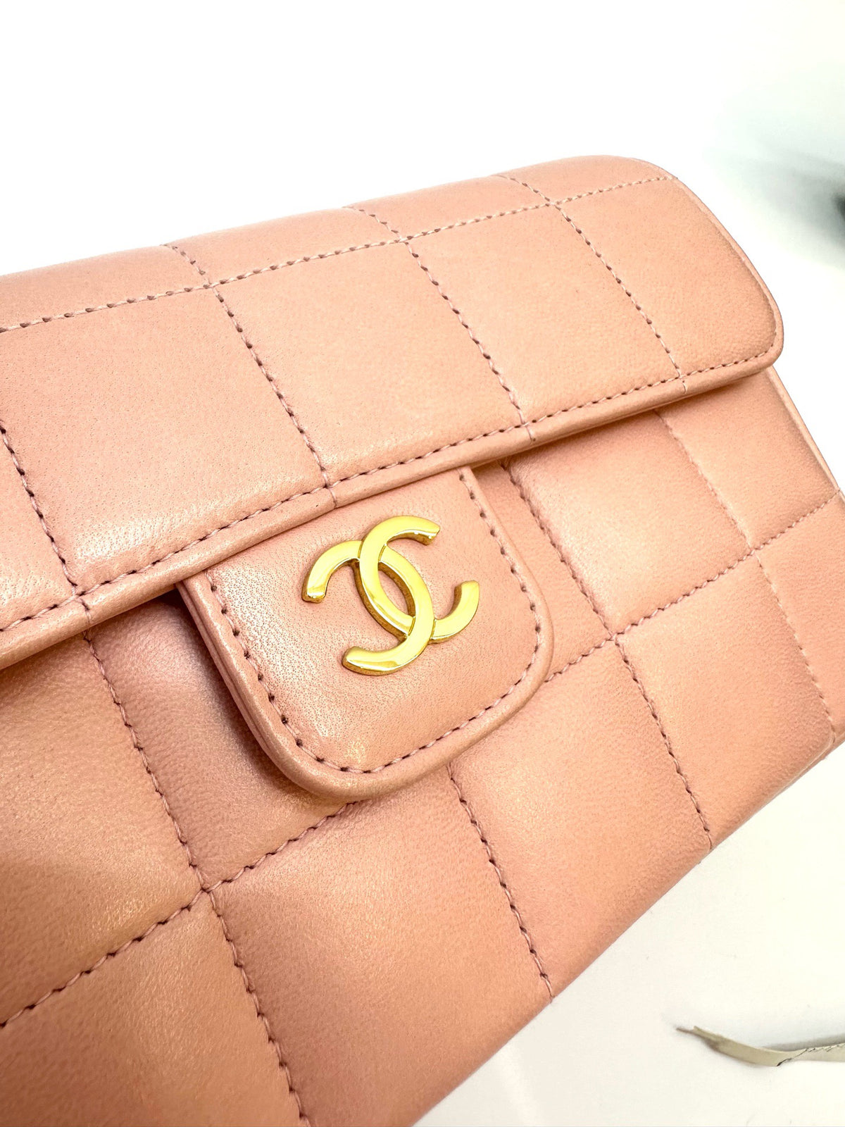 Chanel - Classic Flap Mini - Leather - Pink - (mini)