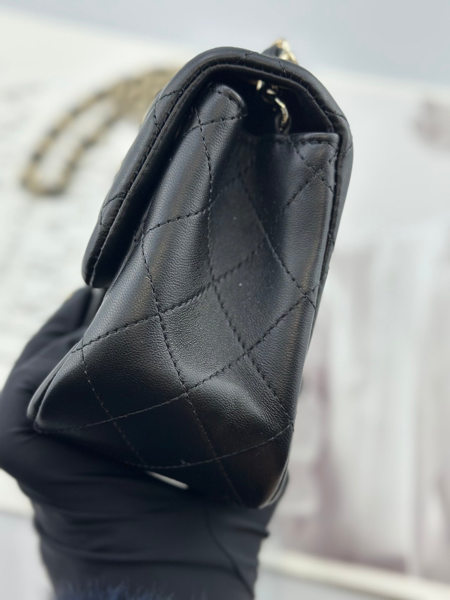 Chanel - Classic Flap Mini (Rectangular) - Lambskin leather - Black - (mini)