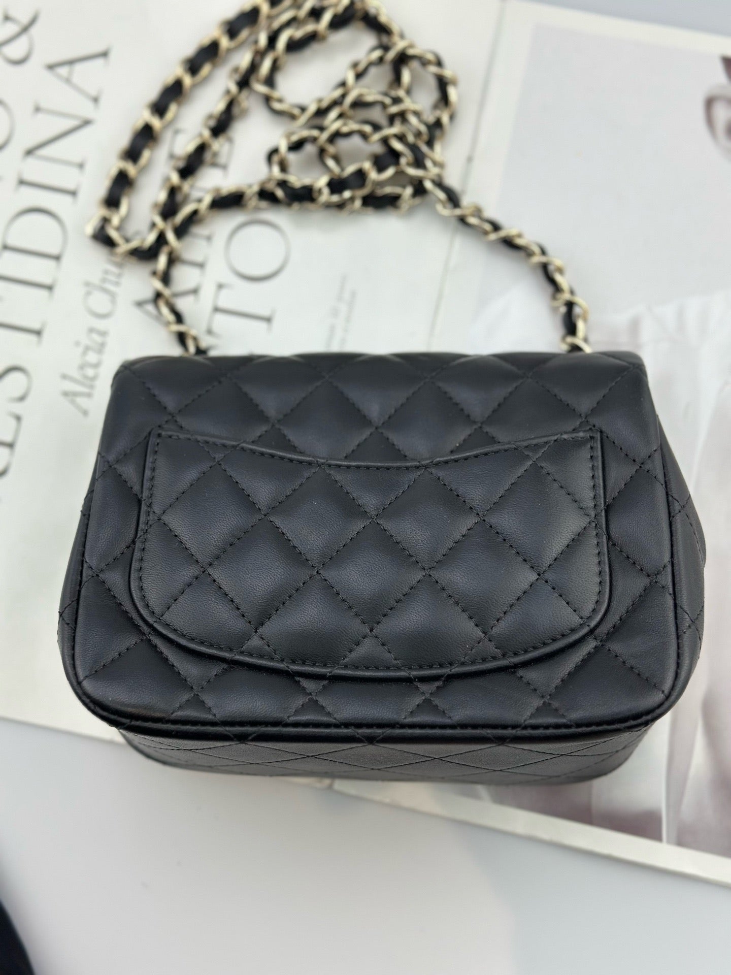 Chanel - Classic Flap Mini (Rectangular) - Lambskin leather - Black - (mini)