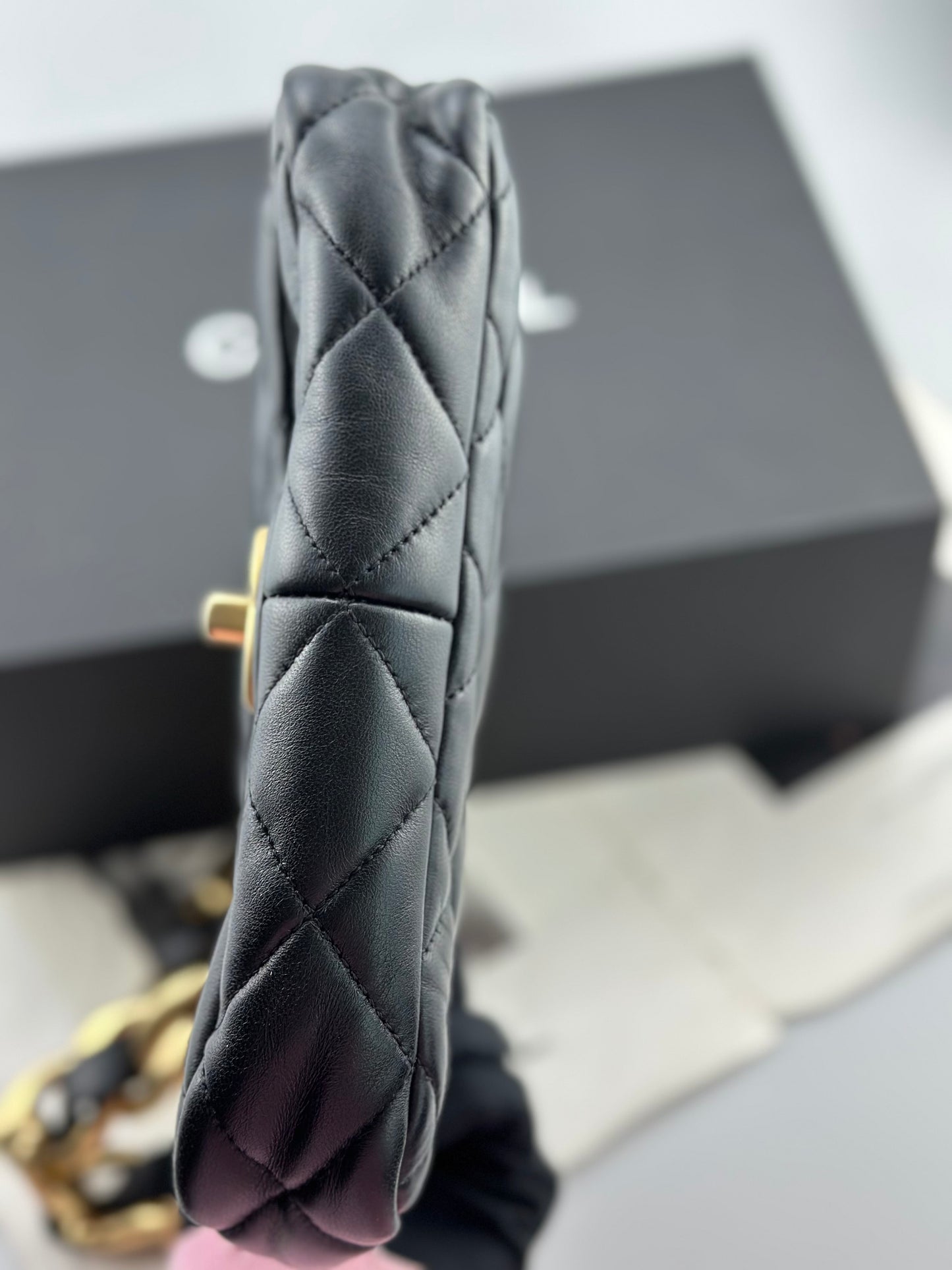 Chanel - Classic Flap Mini (Rectangular) - Lambskin leather - Black - (mini)