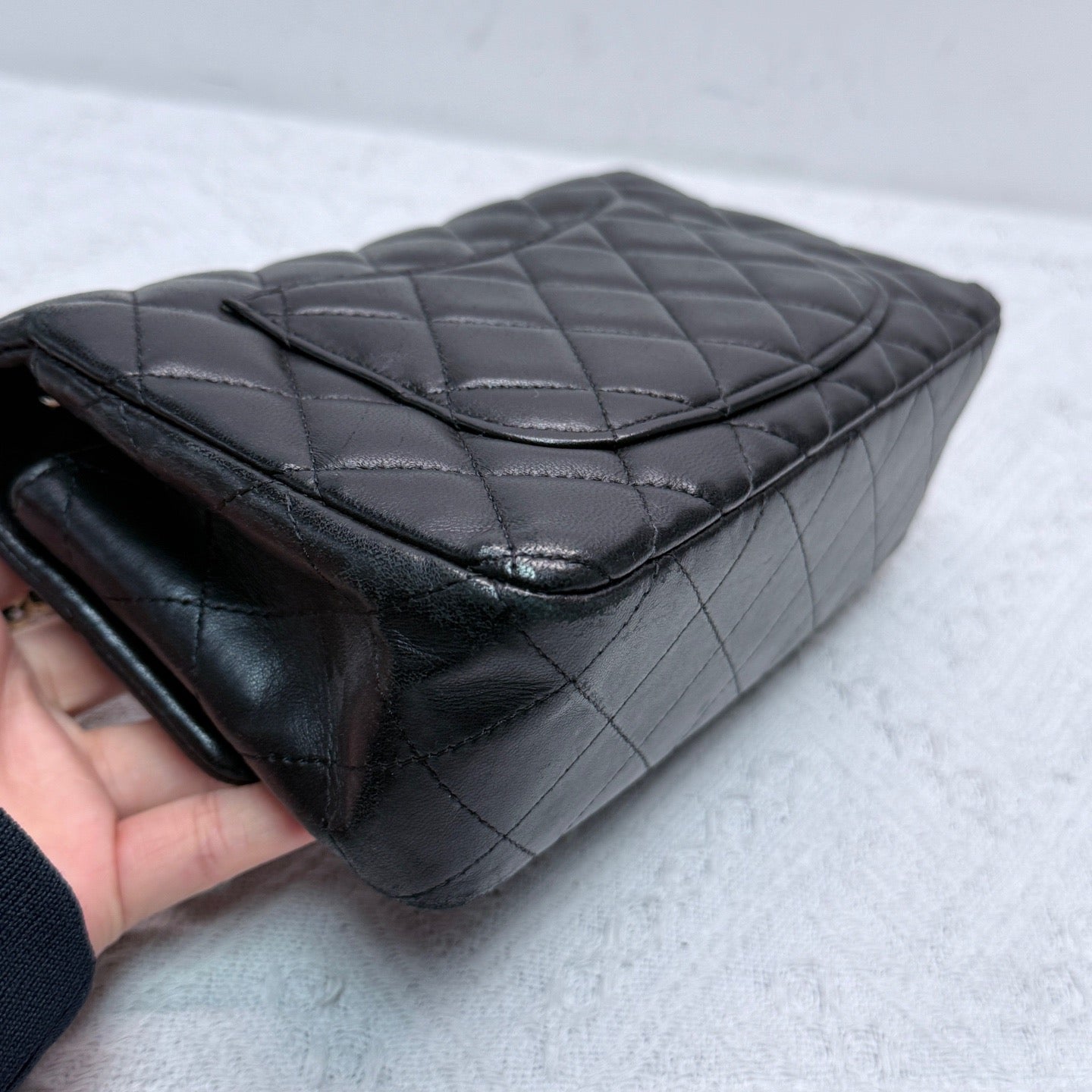 Chanel - Classic Flap Mini (Rectangular) - Lambskin leather - Black with Gold-Tone Hardware - (mini)