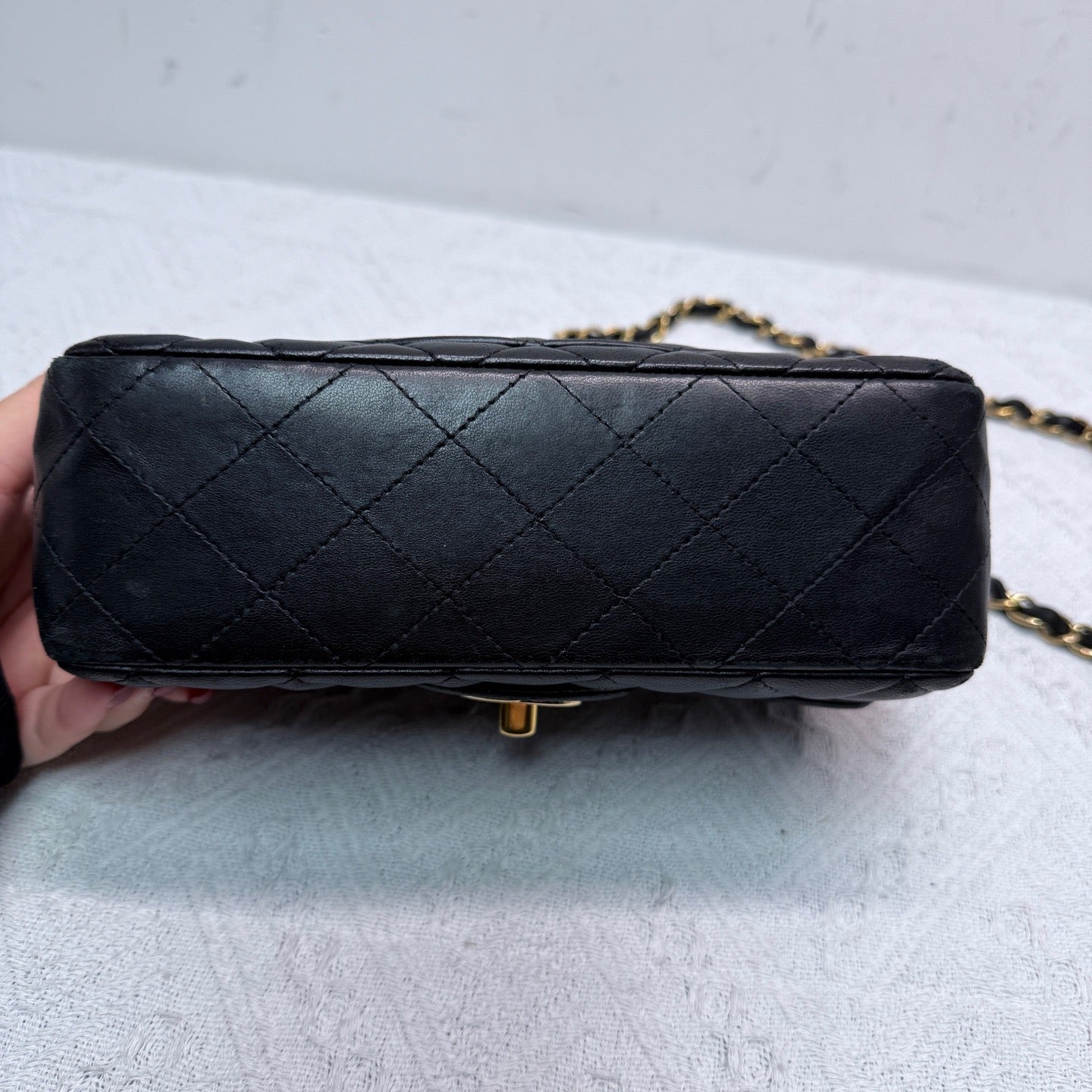 Chanel - Classic Flap Mini (Rectangular) - Lambskin leather - Black with Gold-Tone Hardware - (mini)