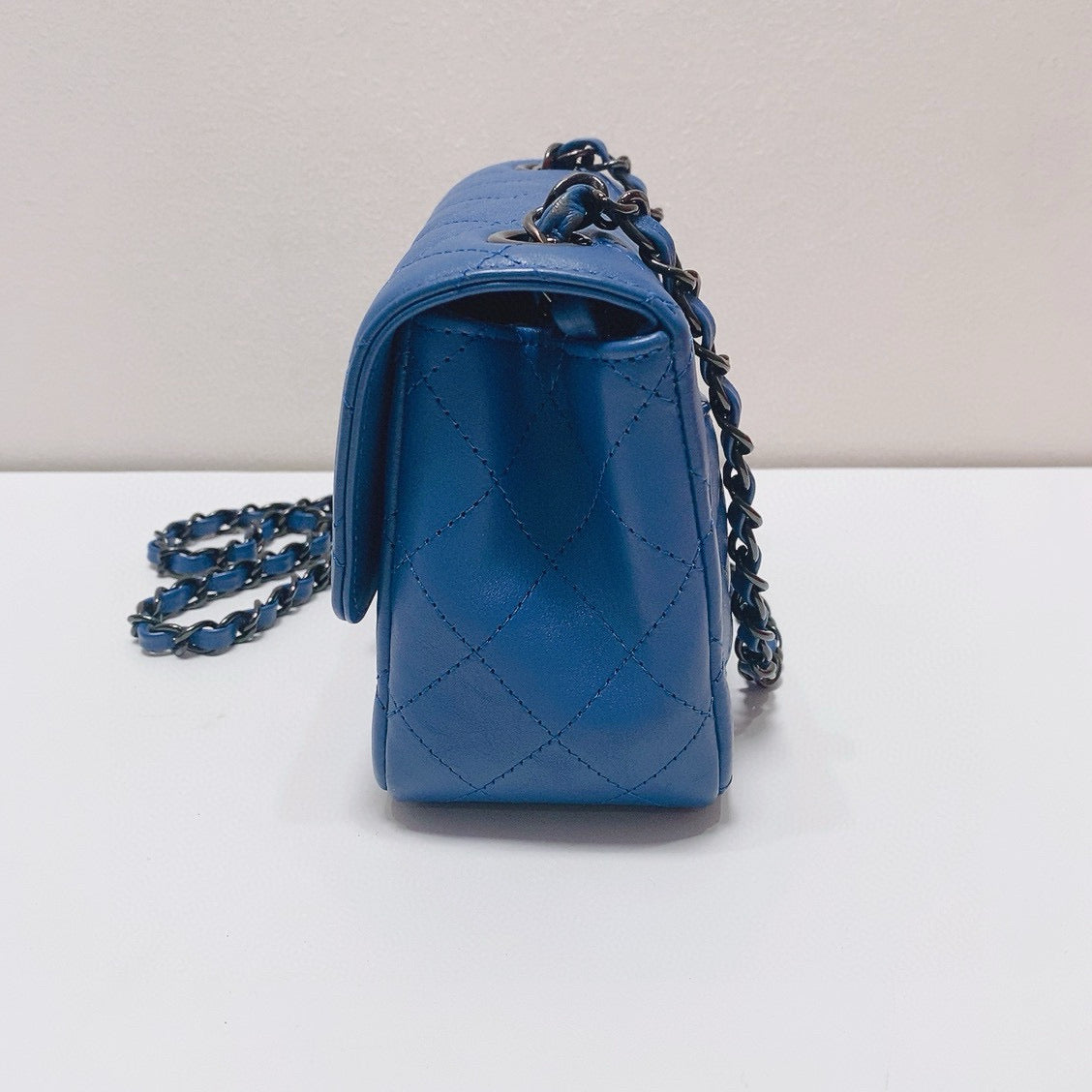 Chanel - Classic Flap Mini (Rectangular) - Lambskin leather - Blue - (mini)