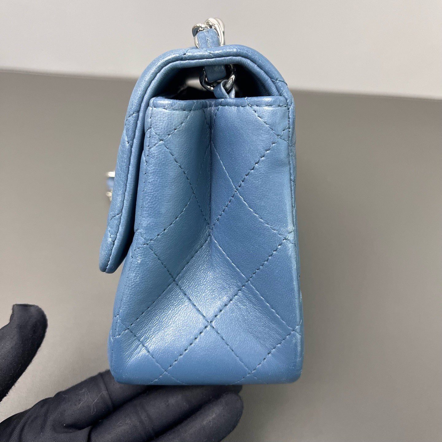 Chanel - Classic Flap Mini (Rectangular) - Lambskin leather - Blue - (mini)