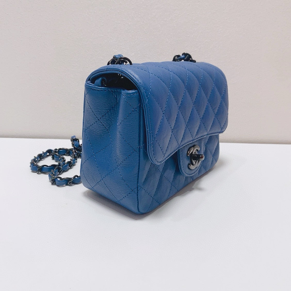 Chanel - Classic Flap Mini (Rectangular) - Lambskin leather - Blue - (mini)