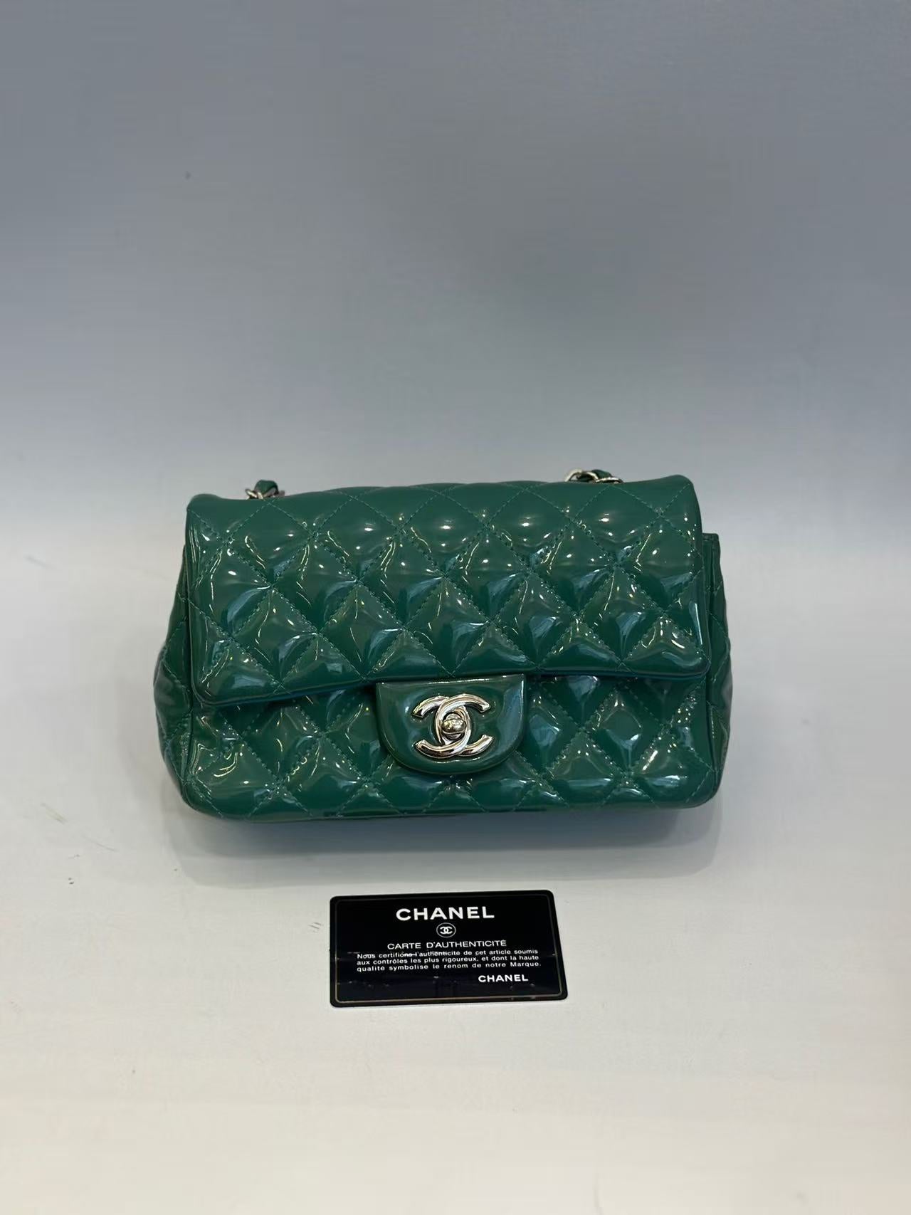 Chanel - Classic Flap Mini (Rectangular) - Patent leather - Green - (mini)