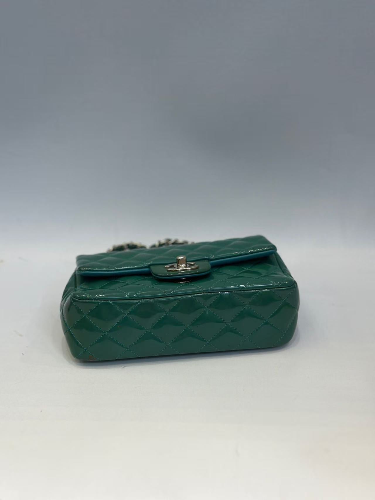 Chanel - Classic Flap Mini (Rectangular) - Patent leather - Green - (mini)