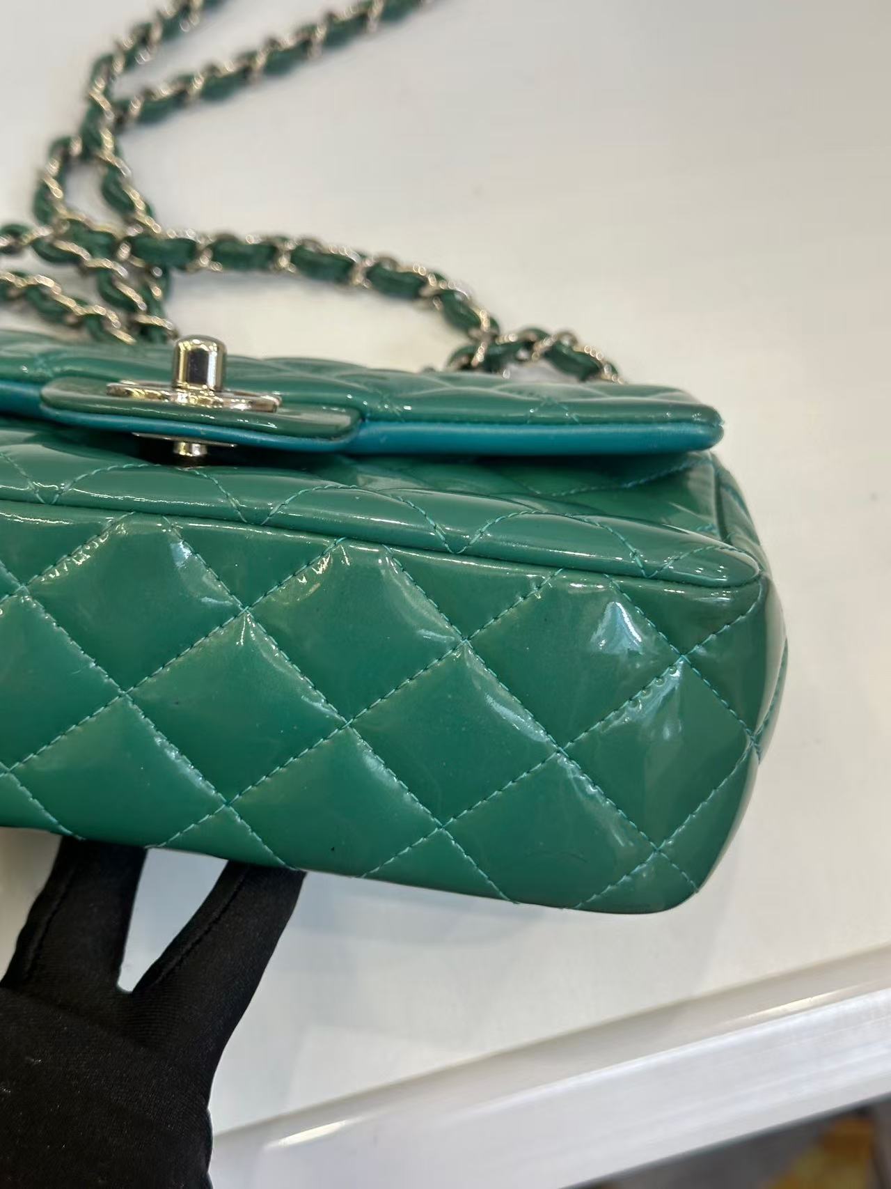 Chanel - Classic Flap Mini (Rectangular) - Patent leather - Green - (mini)