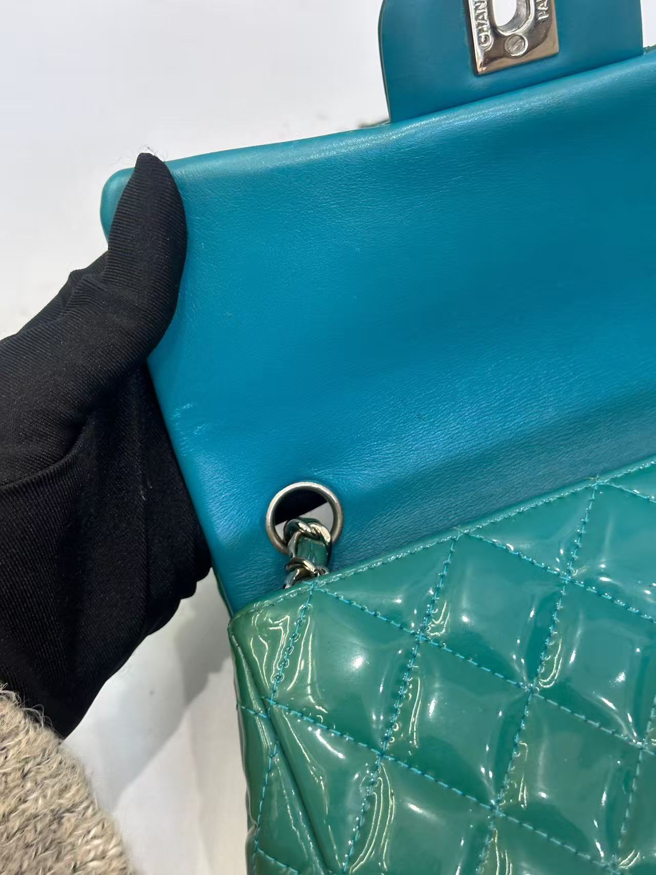 Chanel - Classic Flap Mini (Rectangular) - Patent leather - Green - (mini)