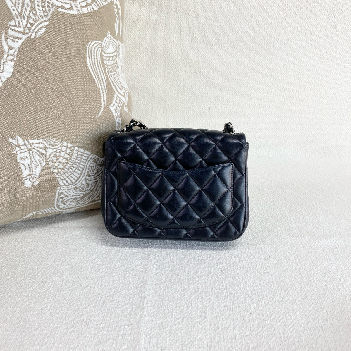 Chanel - Classic Flap Mini Square - Leather - Black - (mini)