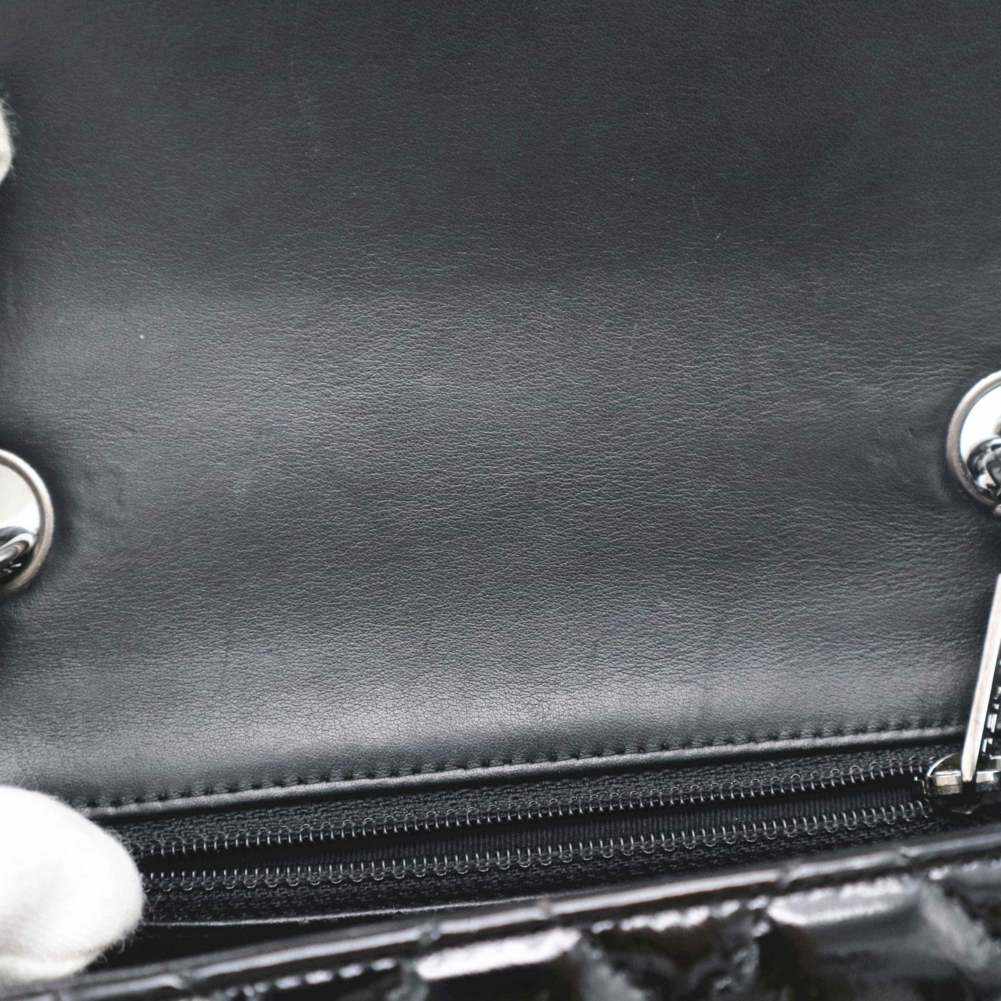 Chanel - Classic Flap Mini Square - Leather - Black - (mini)