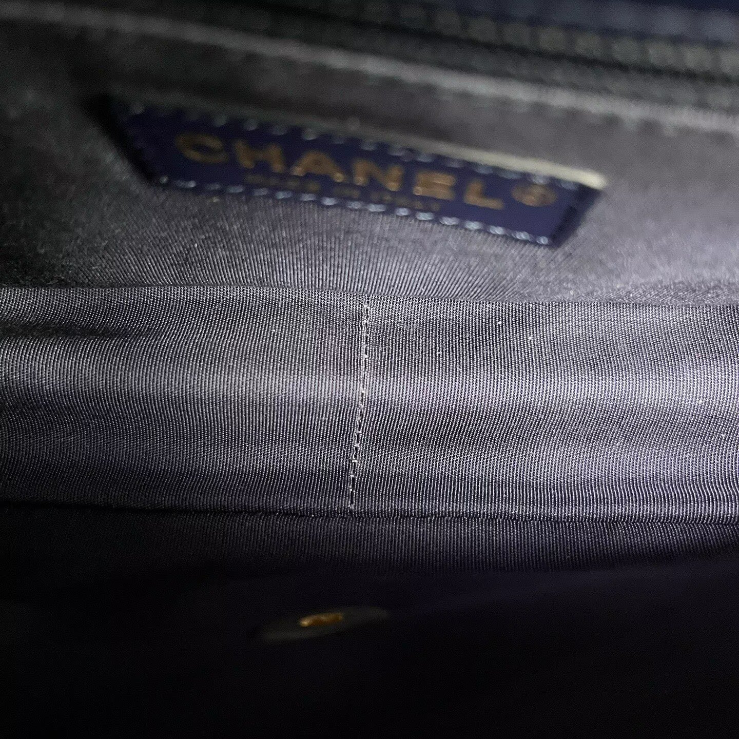 Chanel - Classic Flap Mini (V-Quilted) - Lambskin leather - Electric Blue with Gold-Tone Hardware - (mini)