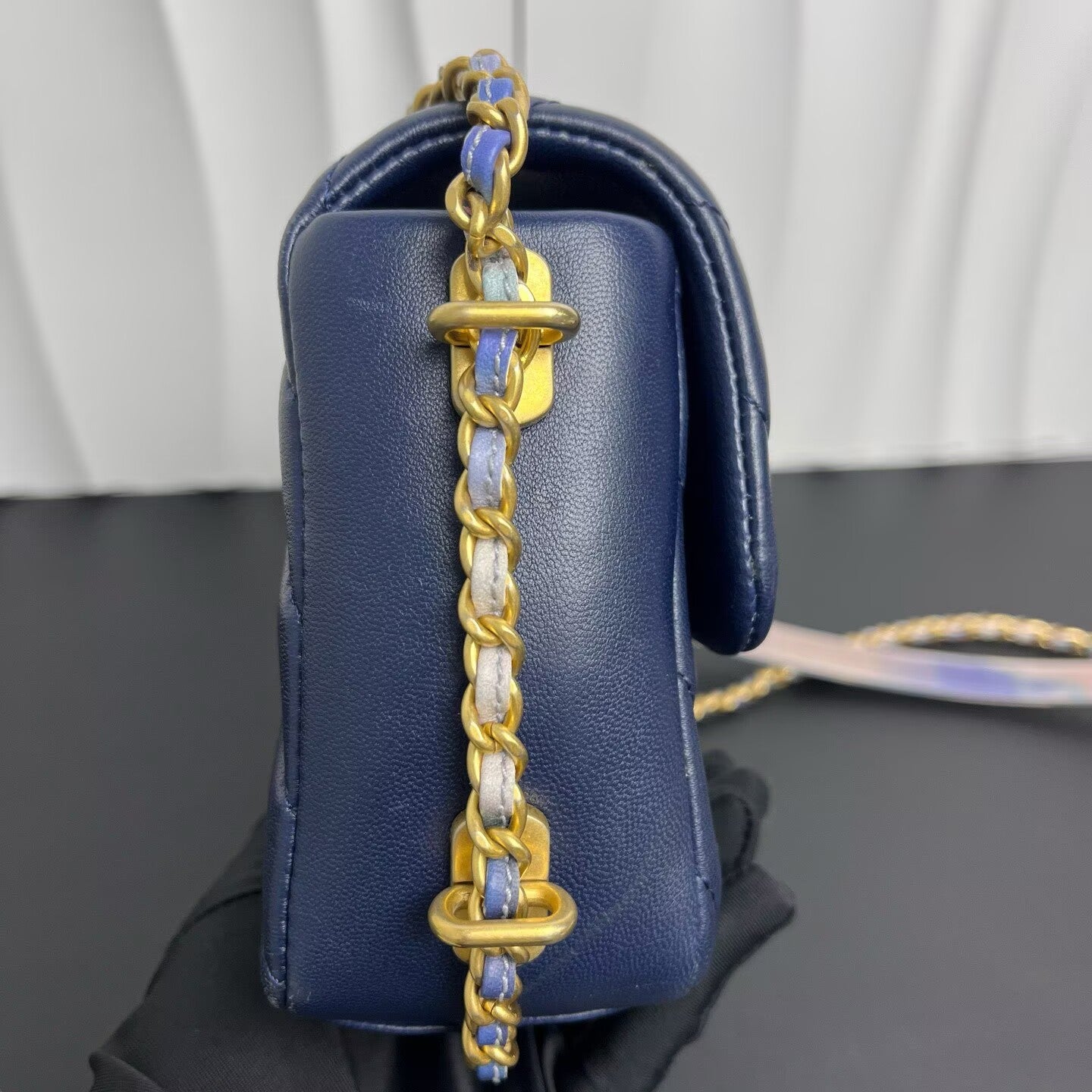 Chanel - Classic Flap Mini (V-Quilted) - Lambskin leather - Electric Blue with Gold-Tone Hardware - (mini)