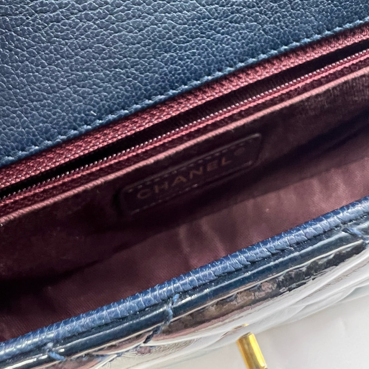 Chanel - Classic Flap - Patent leather - Black - (medium)