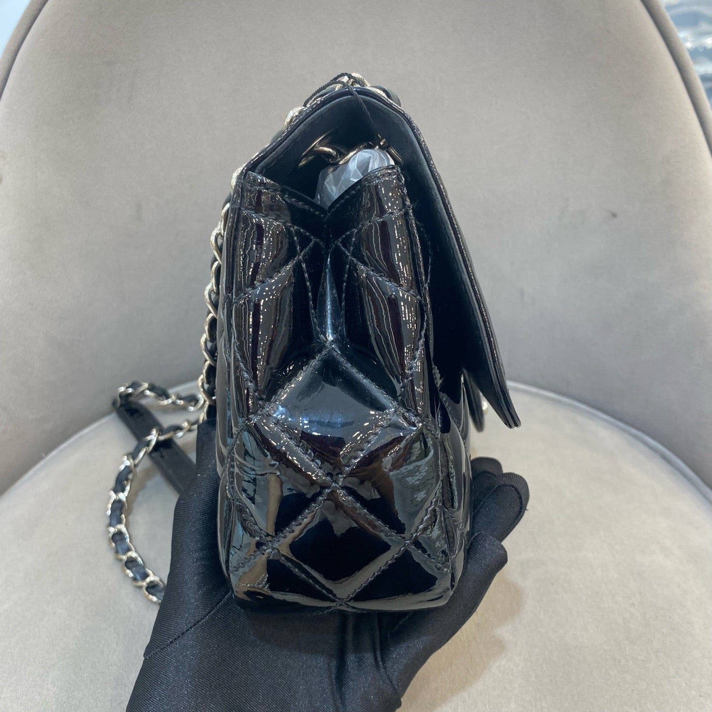 Chanel - Classic Flap - Patent leather - Black - (medium)
