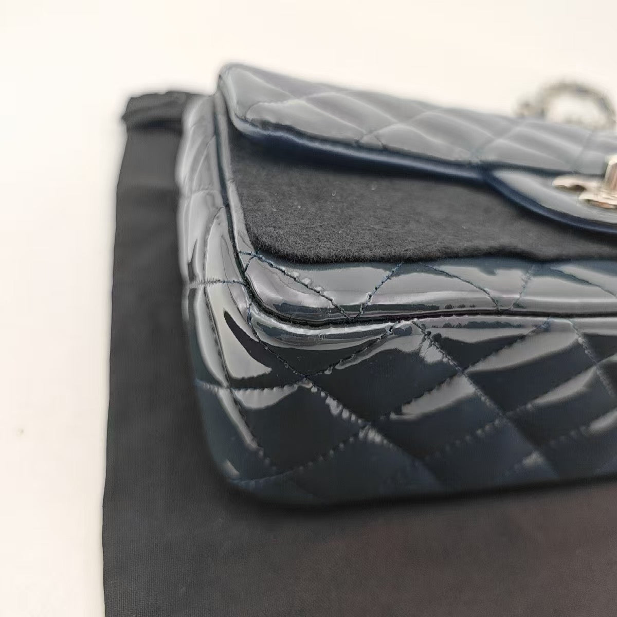 Chanel - Classic Flap - Patent leather - Blue - (mini)