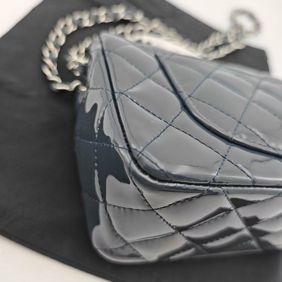 Chanel - Classic Flap - Patent leather - Blue - (mini)