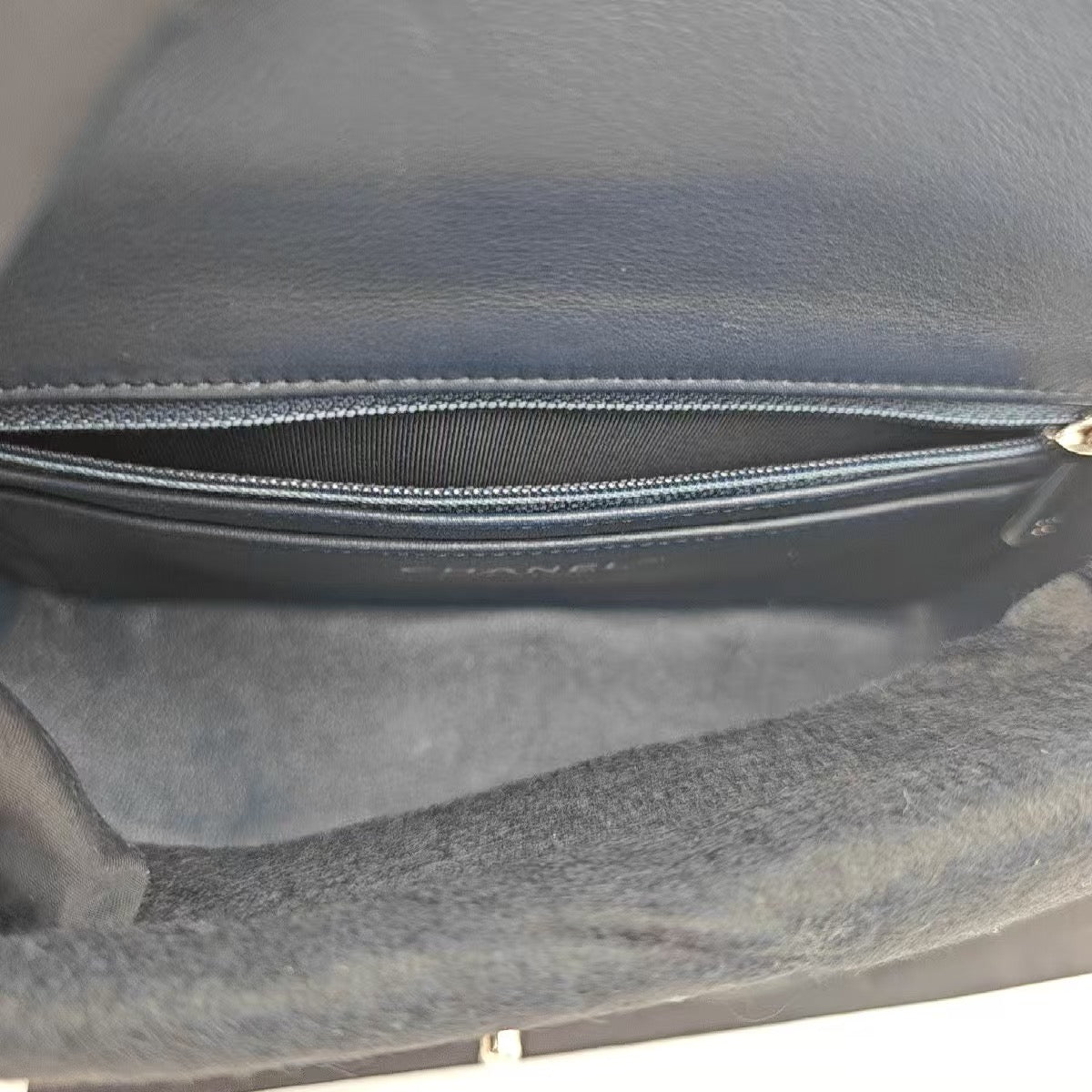 Chanel - Classic Flap - Patent leather - Blue - (mini)