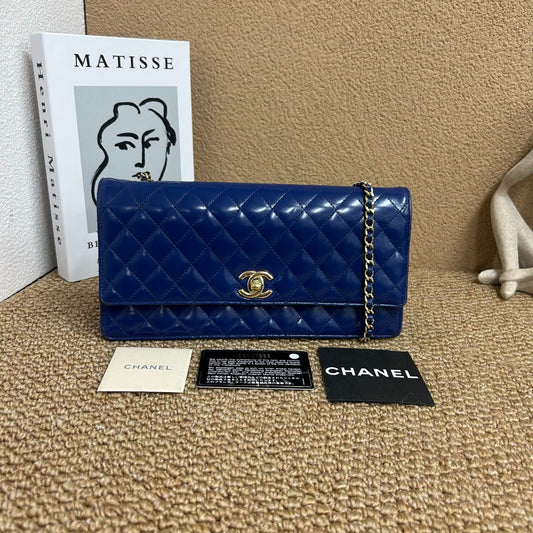 Chanel - Classic Flap - Patent leather - Blue - (Other)